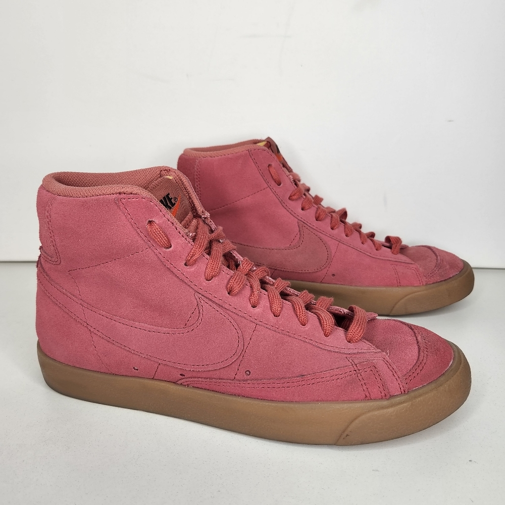 *SOLD* Nike Blazer Mid 77 Suede "Light Redwood"